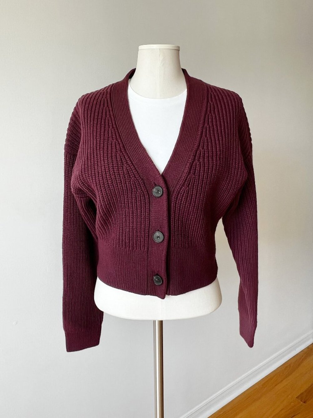 Aritzia Babaton Canberra 100% Merino Wool Cardigan Cranberry S